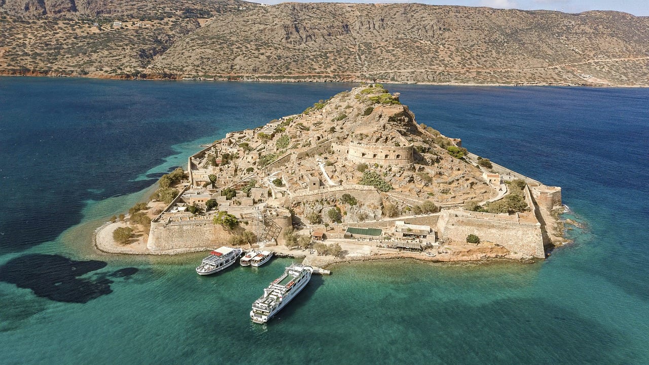 Mantel Ringlet Eed Spinalonga, het beroemde lepra eiland - Kreta Griekenland