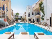Nami Hotel & Suites