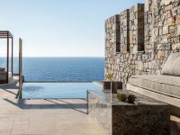 Acro Suites