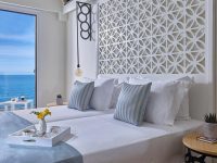 Vasia Boulevard - Adults only